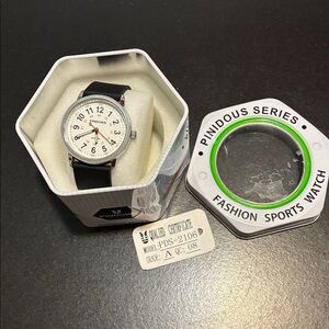 Pindows Women Nurse Watch